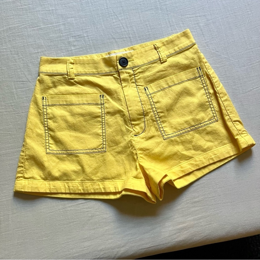 Entireworld. Yellow contrast stitch organic cotton shorts